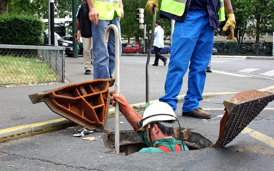 tuyau déboucheur canalisation Paris 15